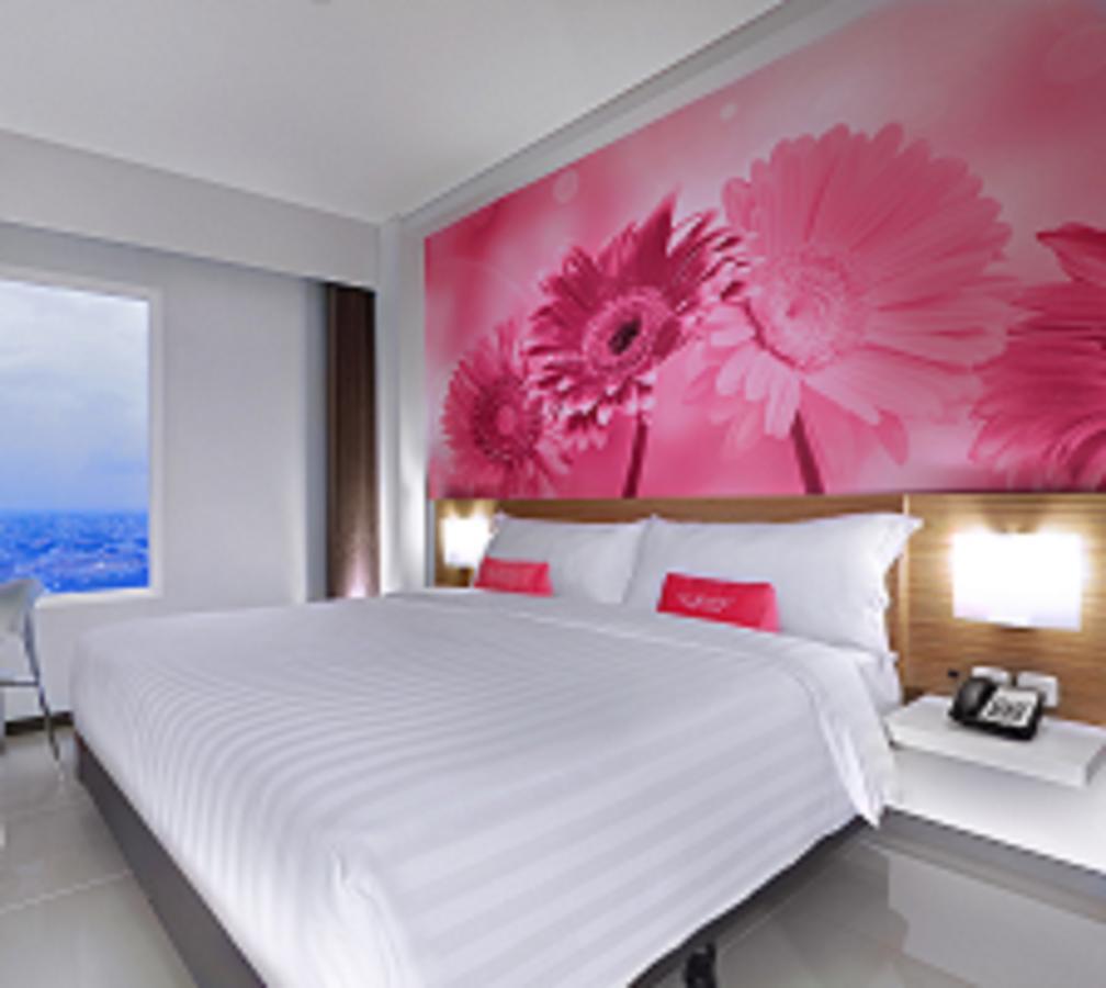 Favehotel Rungkut Surabaya Exterior foto
