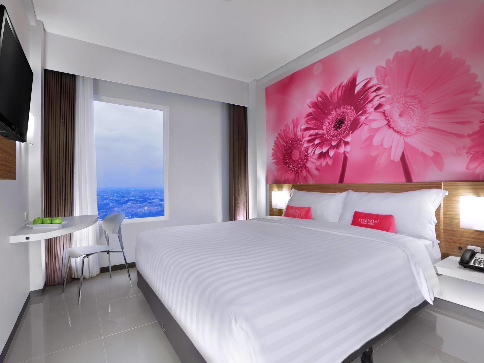 Favehotel Rungkut Surabaya Exterior foto